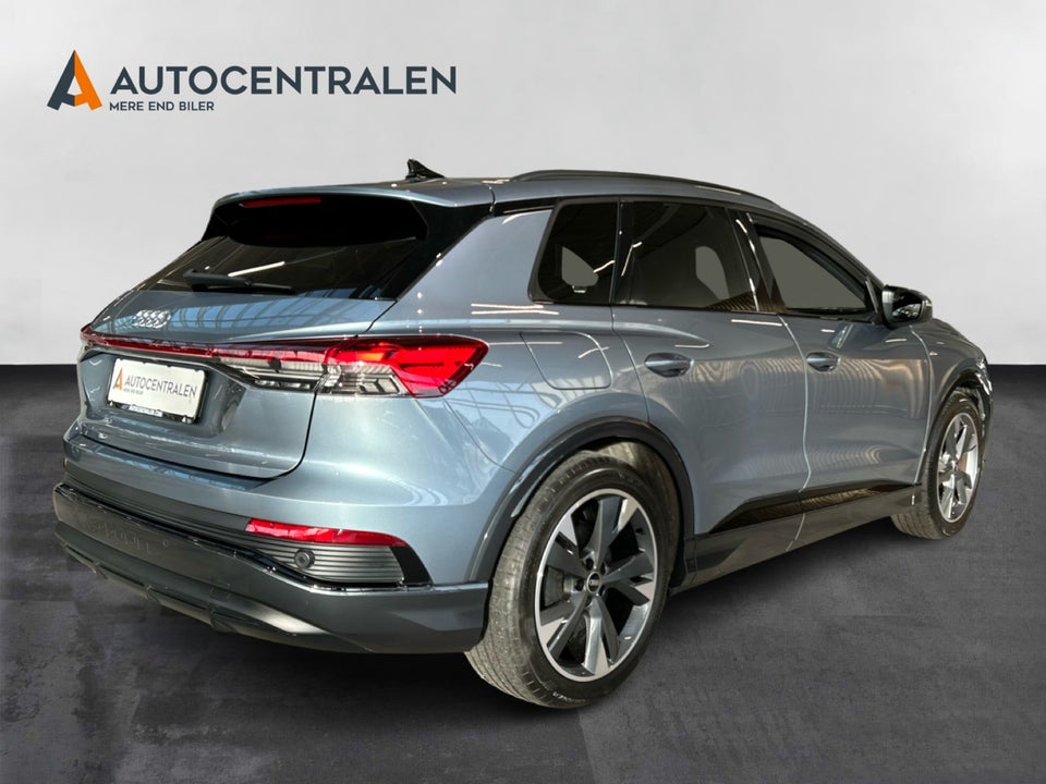 Audi Q4 e-tron 40 S-line 5d