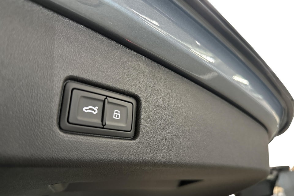 Audi Q4 e-tron 45 S-line Edition 5d