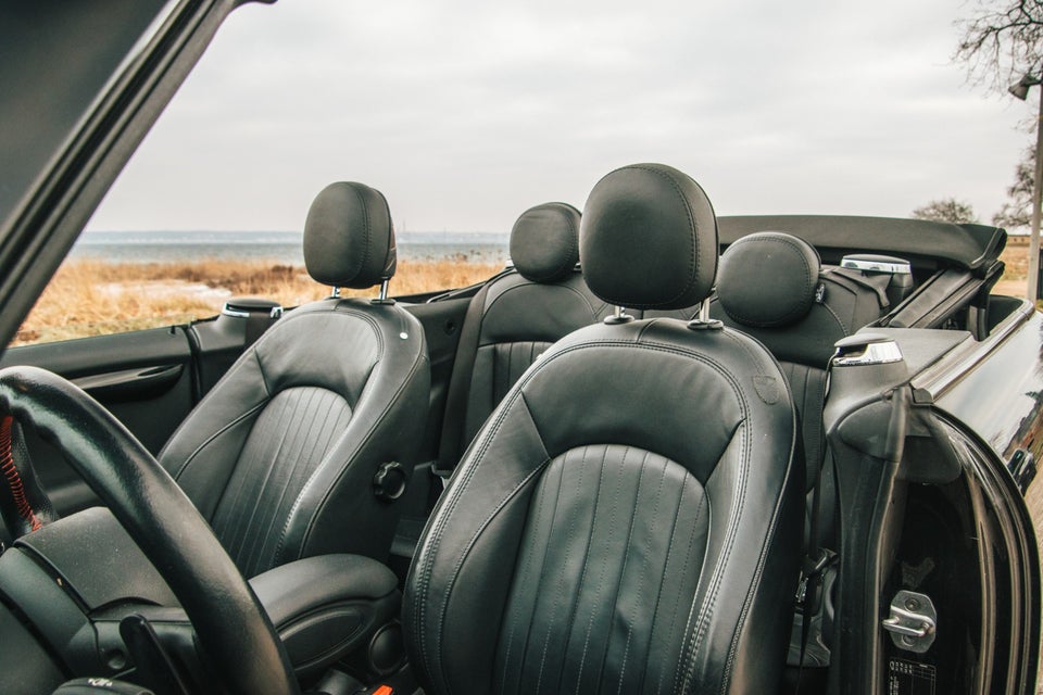 MINI Cooper S 2,0 JC Works Cabriolet aut. 2d