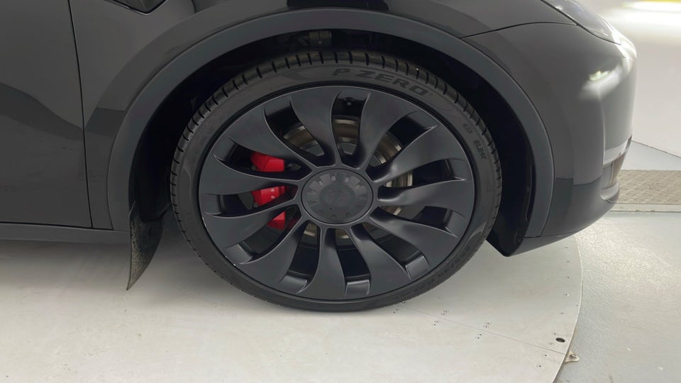 Tesla Model Y Performance AWD 5d