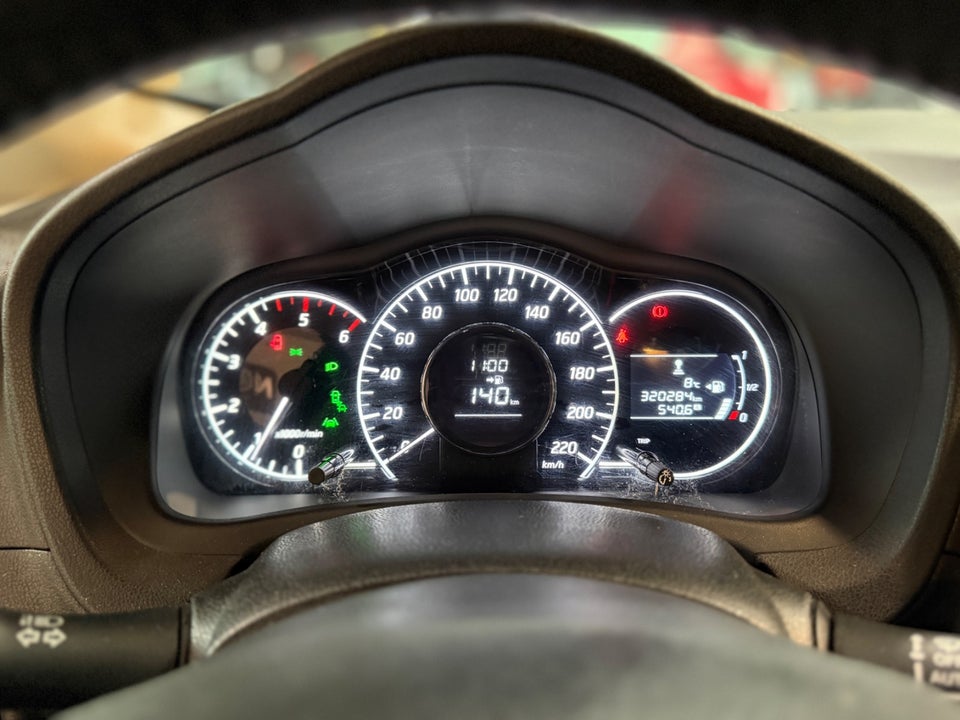 Nissan Note 1,5 dCi 90 Tekna 5d