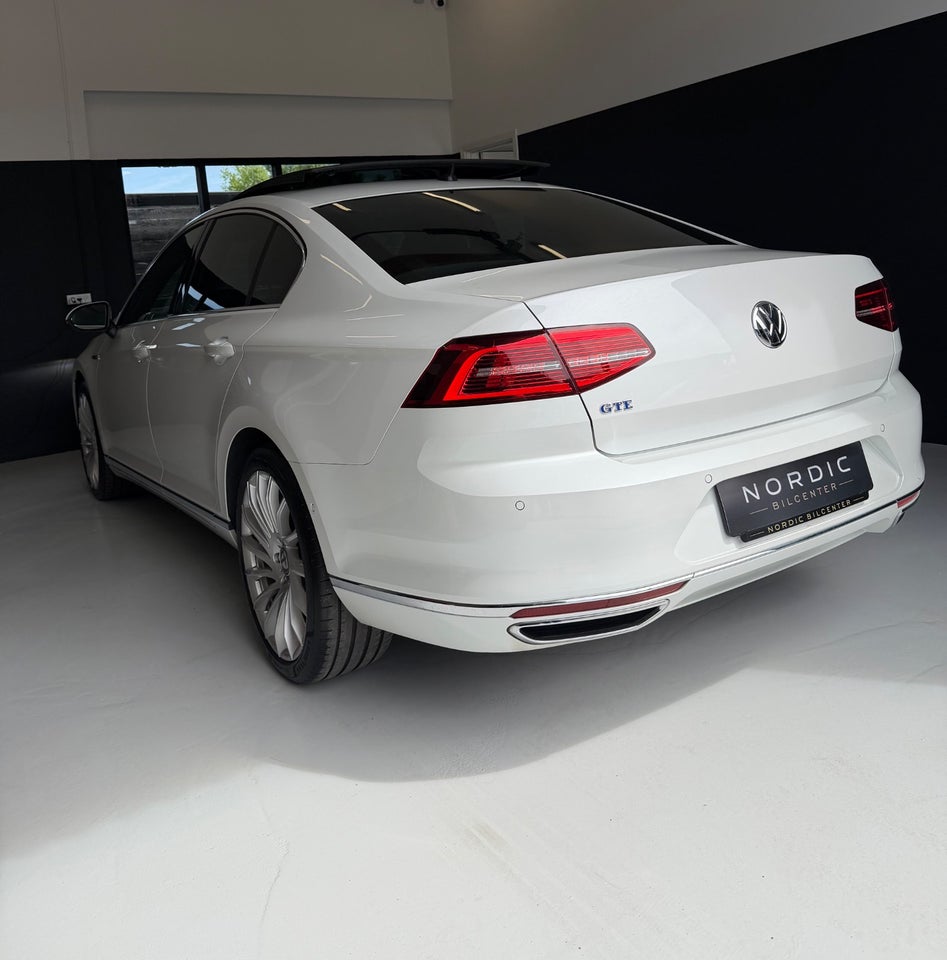 VW Passat 1,4 GTE Highline DSG 4d