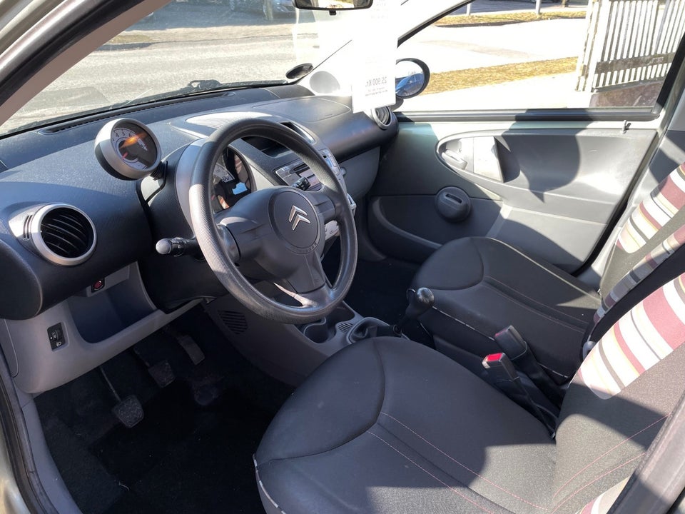 Citroën C1 1,0i Attraction 5d