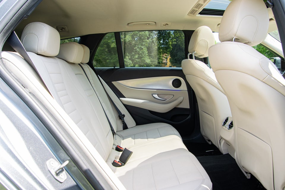 Mercedes E220 d 2,0 AMG Line stc. aut. 5d