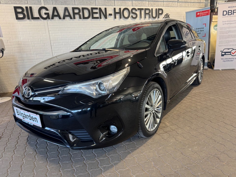 Toyota Avensis 1,8 VVT-i T1 Touring Sports 5d