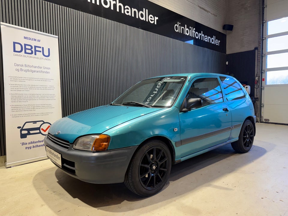 Toyota Starlet 1,3 XLi 3d