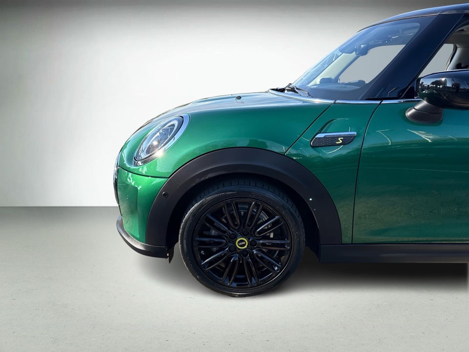 MINI Cooper SE Classic Trim 3d