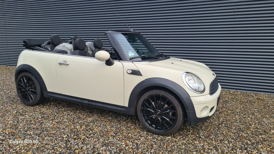 MINI Cooper 1,6 Cabriolet 2d
