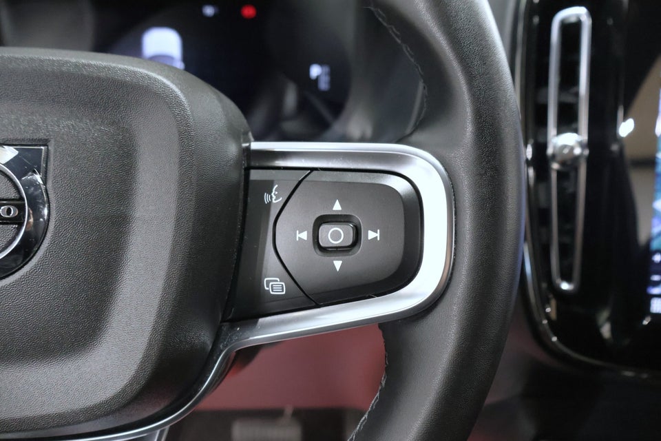 Volvo XC40 P6 ReCharge Core 5d