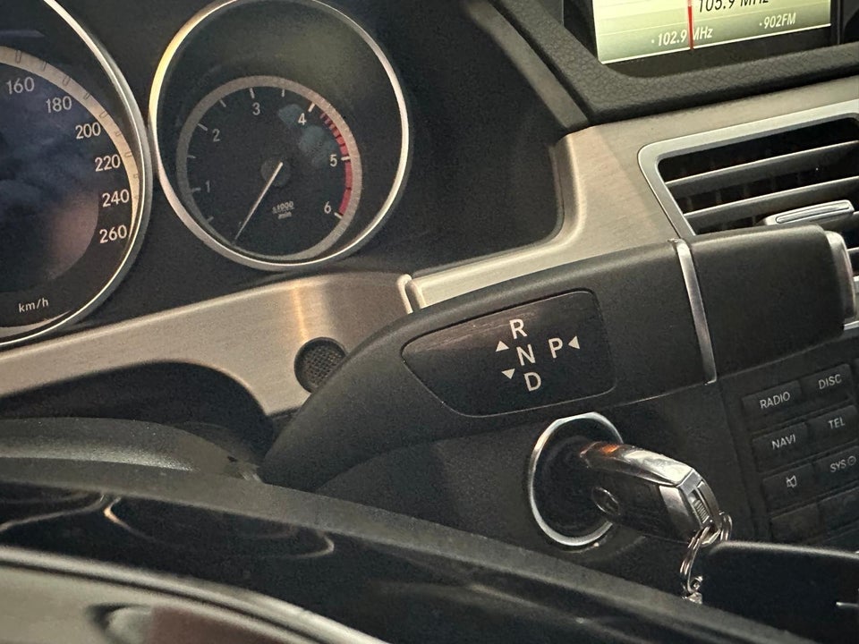 Mercedes E200 2,2 BlueTEC Avantgarde stc. aut. 5d