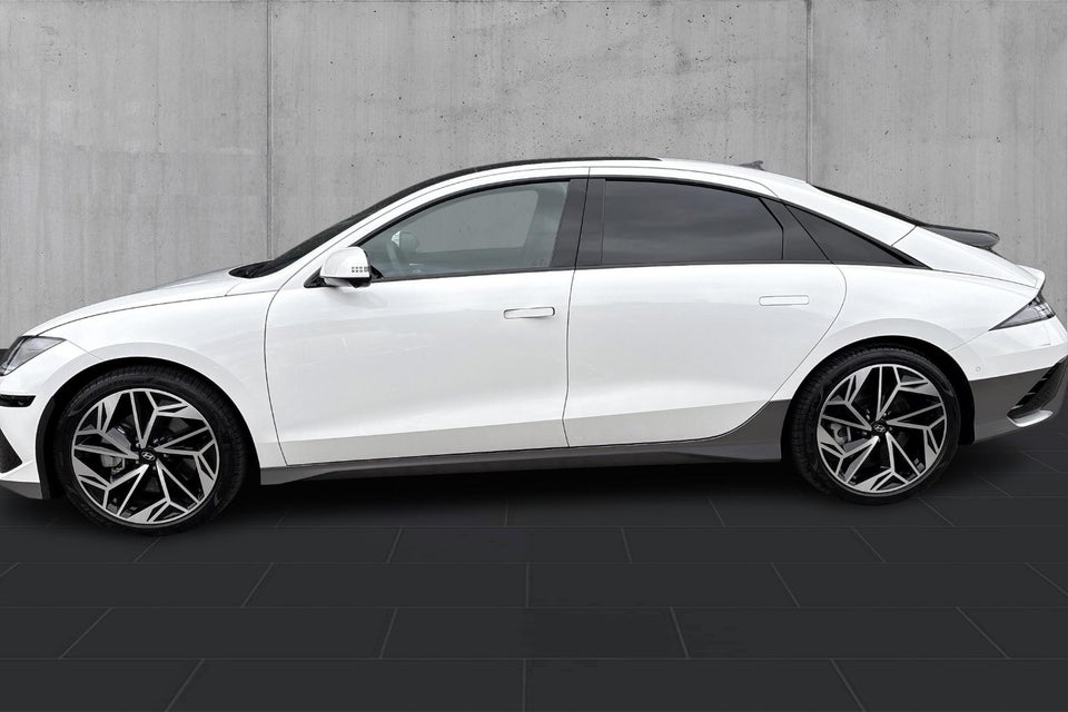 Hyundai Ioniq 6 77 Ultimate AWD 4d