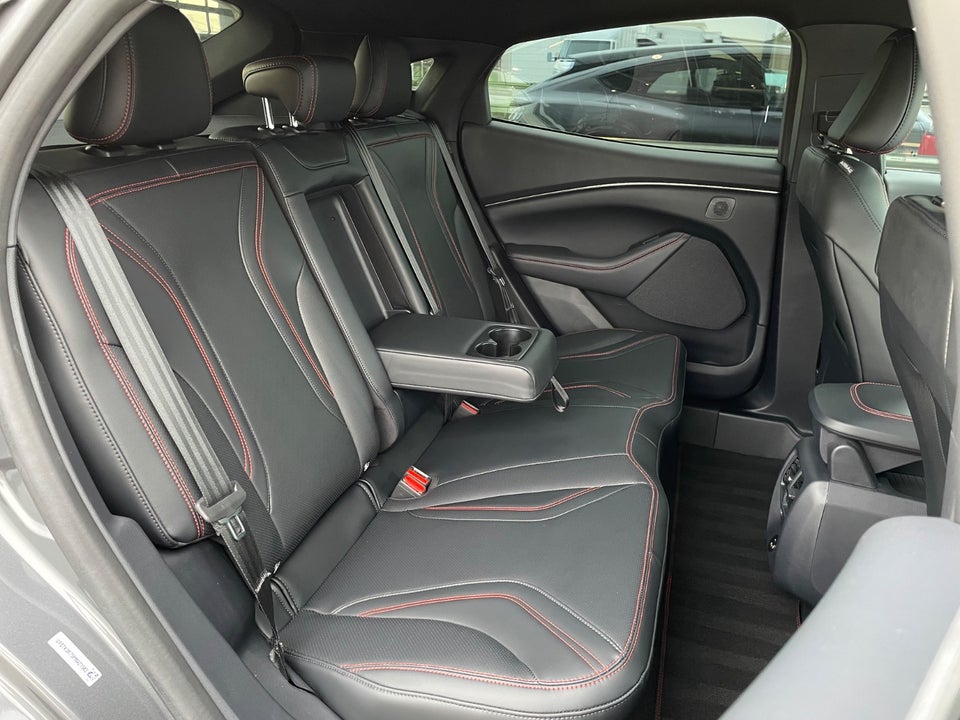 Ford Mustang Mach-E 98 Premium Extended Range 5d