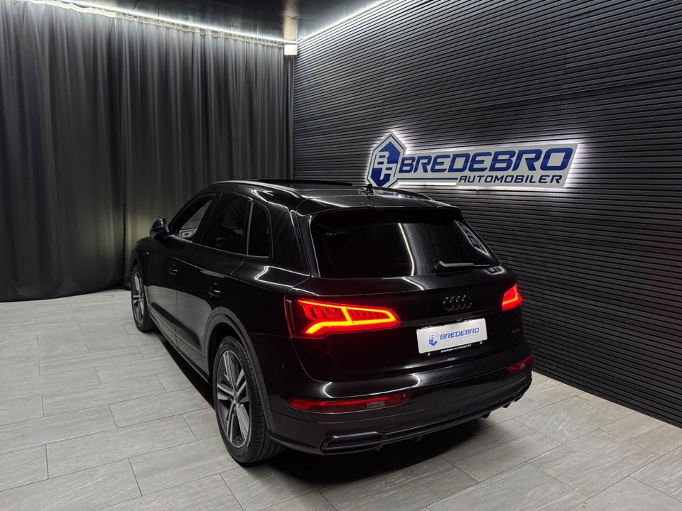 Audi Q5 3,0 TDi 286 S-line quattro Tiptr. 5d