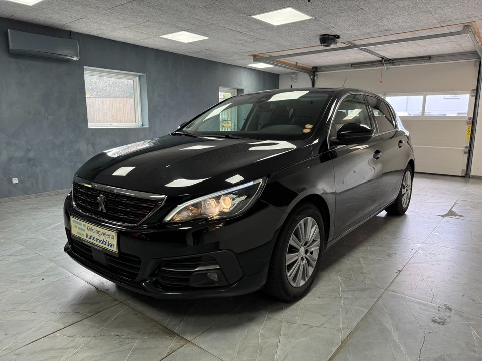 Peugeot 308 1,5 BlueHDi 130 Allure Sky 5d