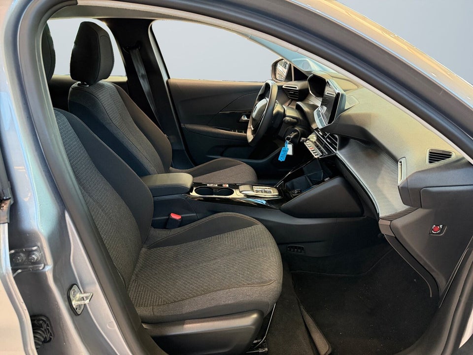 Peugeot e-208 50 Style 5d