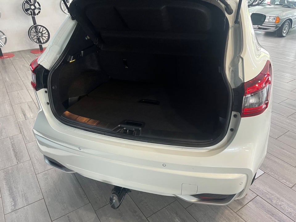 Nissan Qashqai 1,3 Dig-T 160 Tekna+ 5d