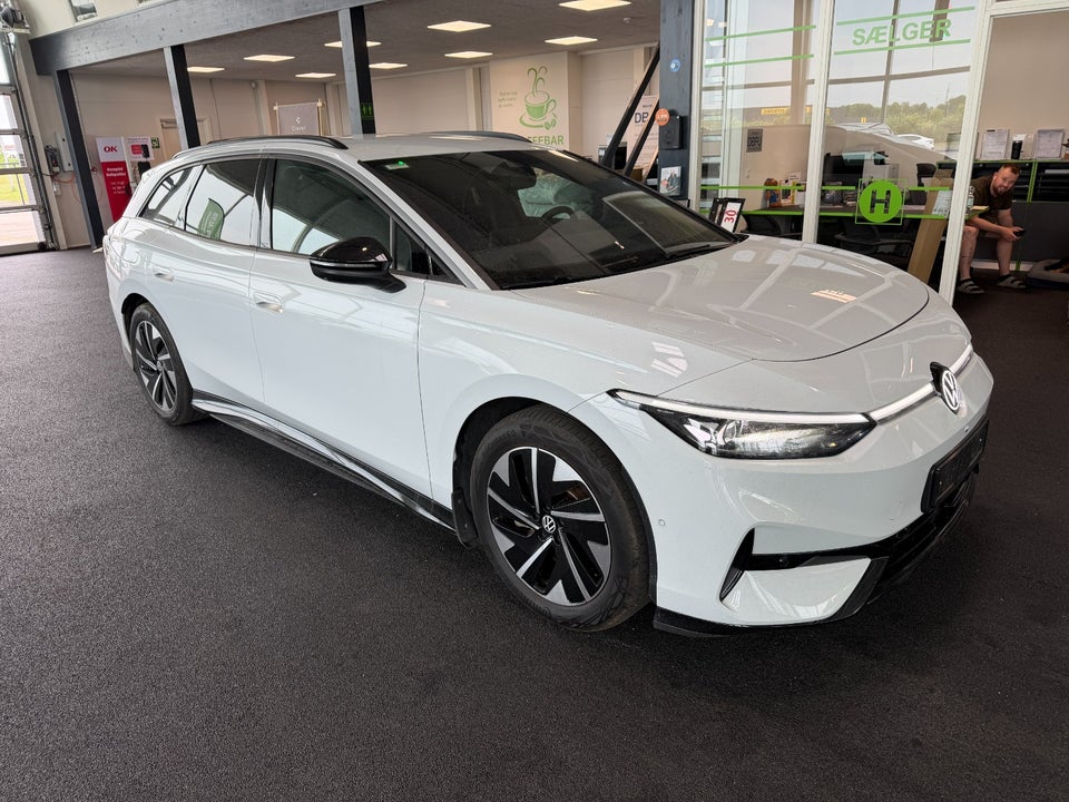 VW ID.7 77 Style Tourer 5d