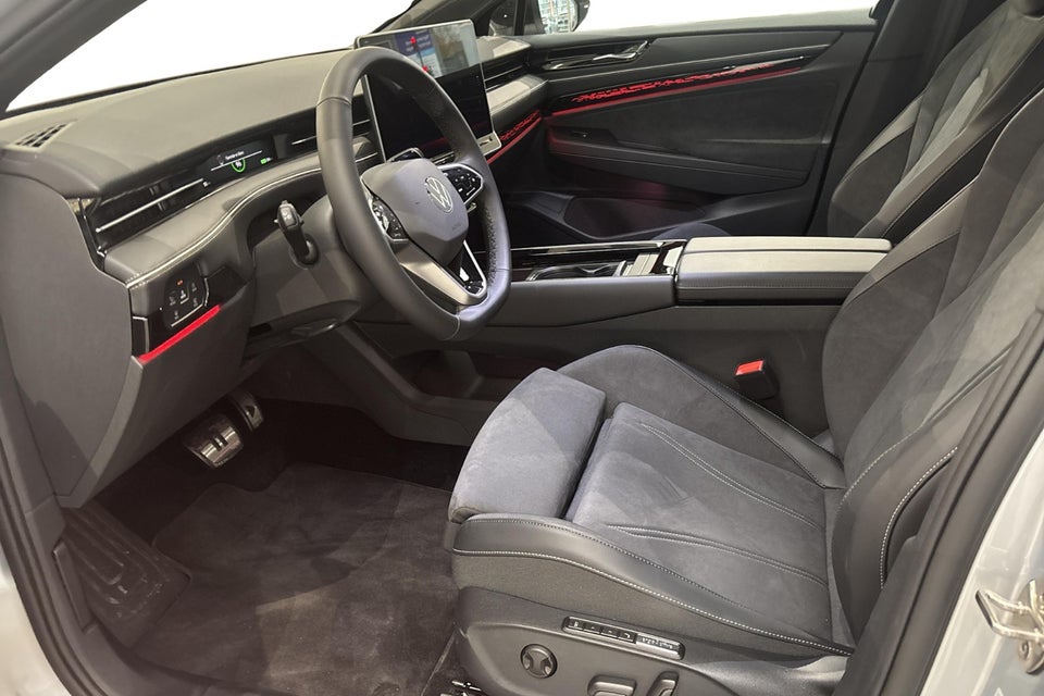 VW ID.7 77 Style+ Tourer 5d