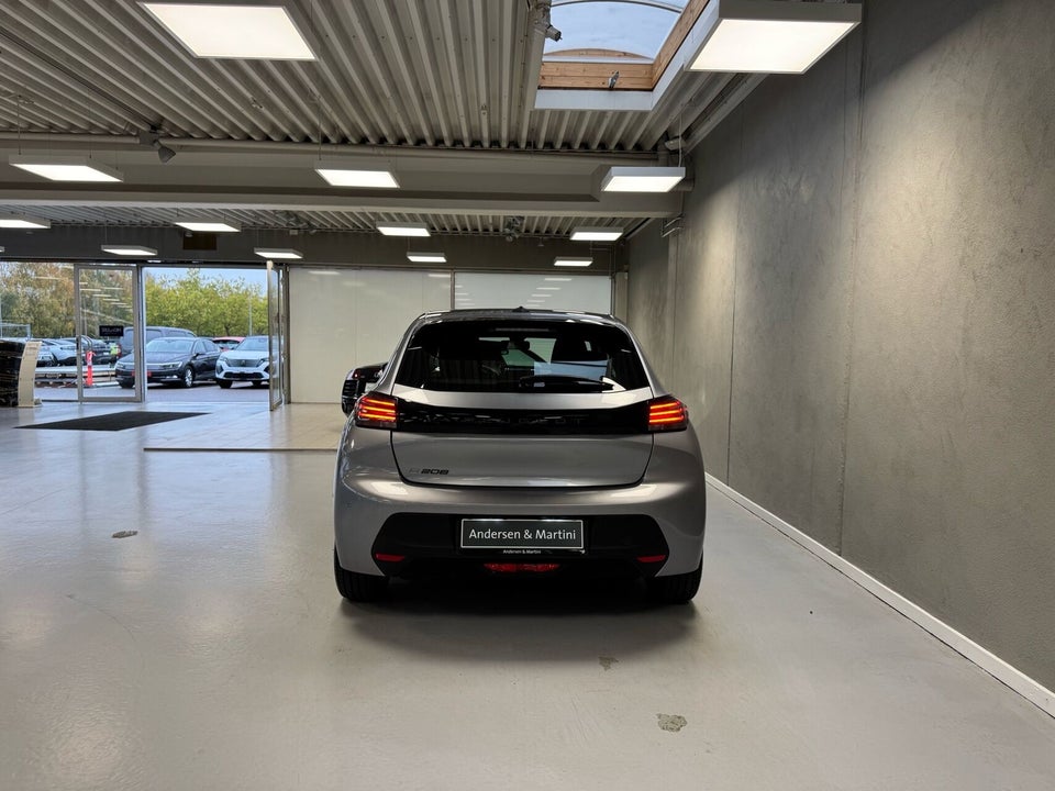 Peugeot e-208 50 Style 5d