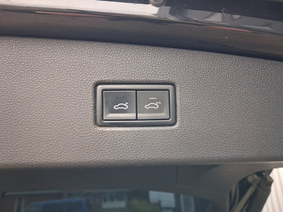 VW Tiguan 2,0 TDi 150 R-line DSG 4Motion Van 5d