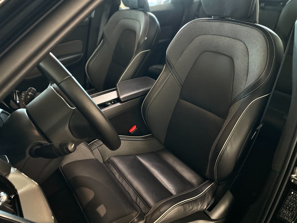 Volvo XC60 2,0 T6 ReCharge Plus Dark aut. AWD 5d