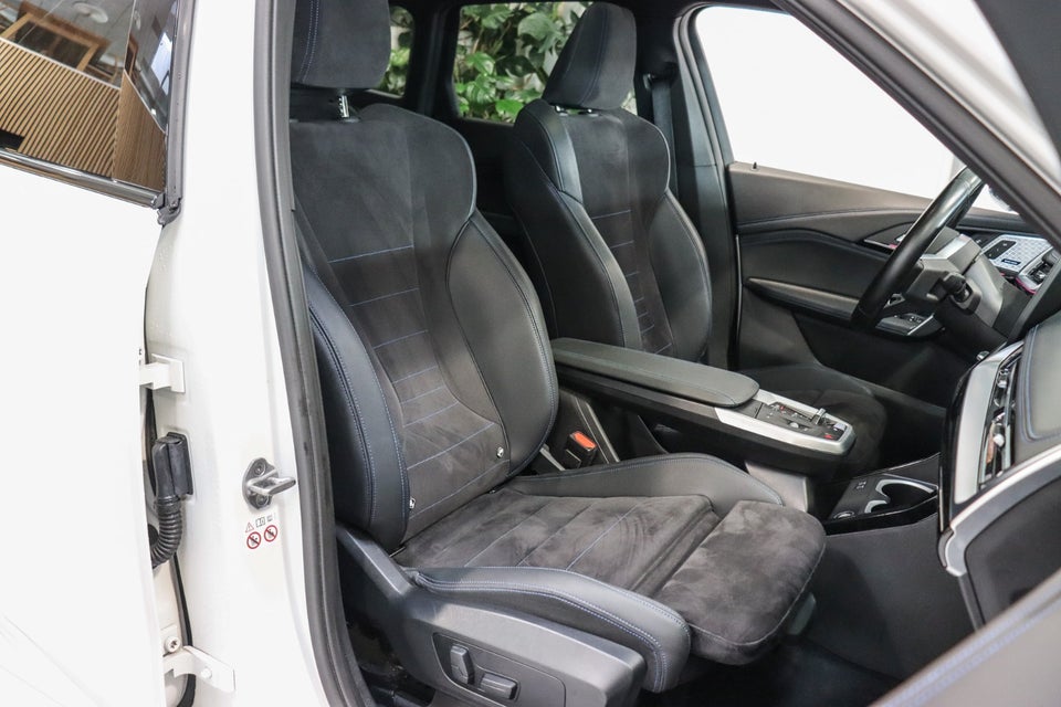 BMW iX1 xDrive30 Fully Charged M-Sport 5d