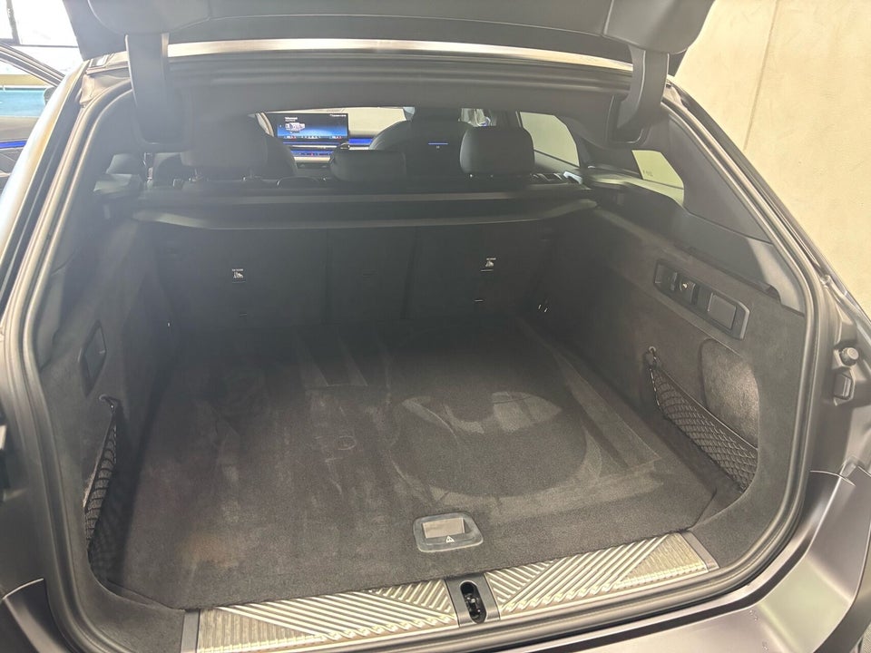 BMW i5 eDrive40 Touring M-Sport Pro 5d