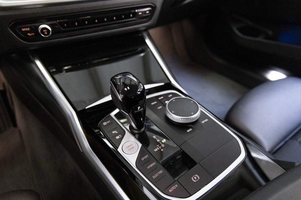 BMW 330e 2,0 Touring Sport Line aut. 5d