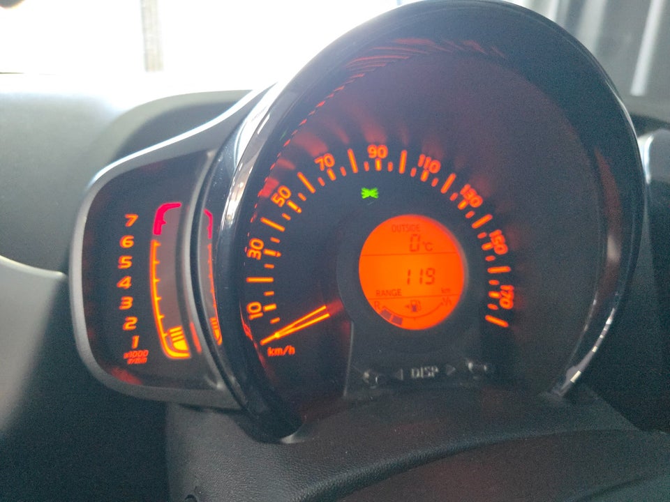 Peugeot 108 1,0 e-VTi 69 Allure 5d