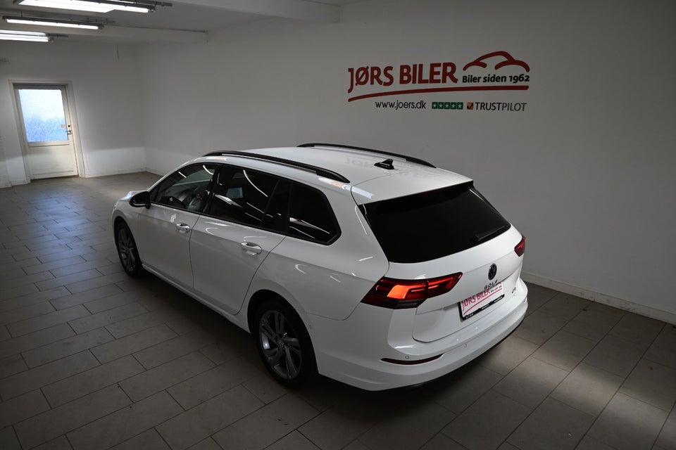VW Golf VIII 1,5 eTSi 130 Life Variant DSG 5d