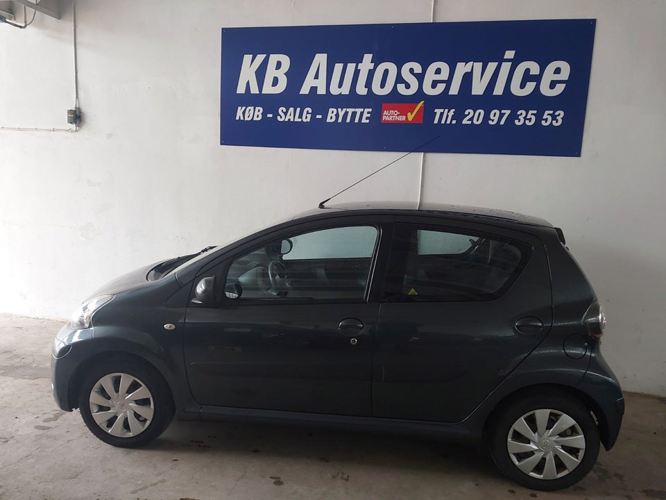 Toyota Aygo 1,0 VVT-i T1 5d