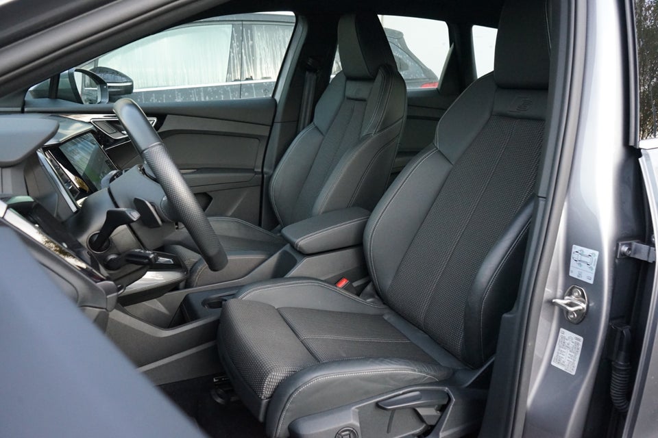 Audi Q4 e-tron 40 S-line 5d