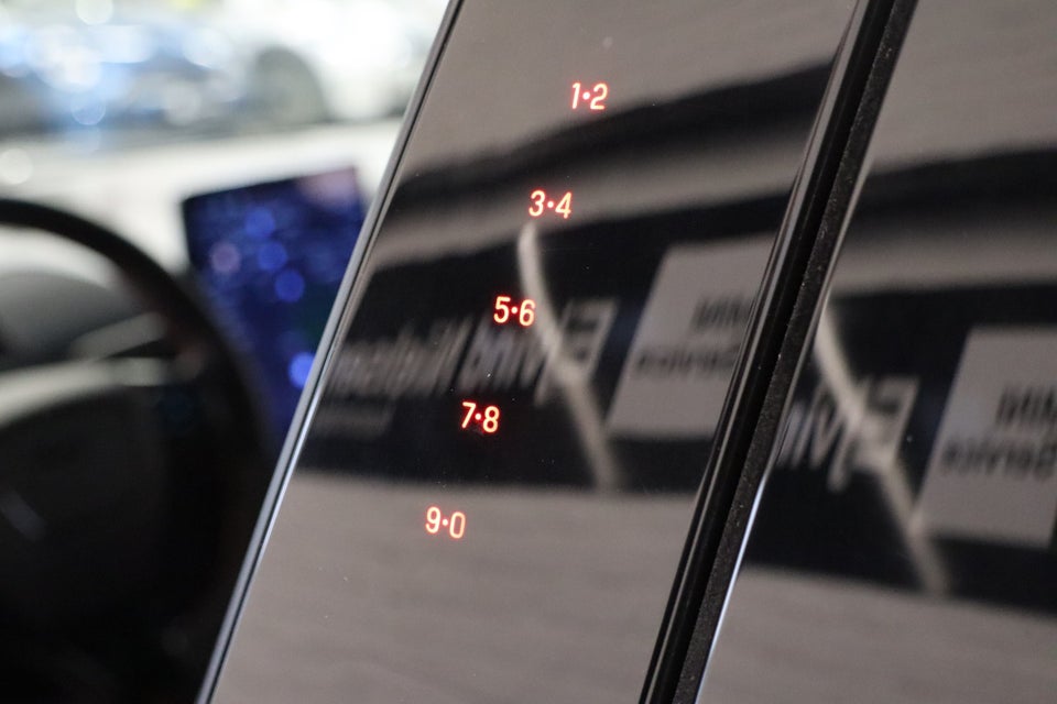 Ford Mustang Mach-E 75 Standard Range AWD 5d