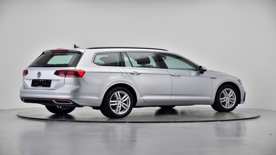 VW Passat 1,4 GTE High Variant DSG 5d