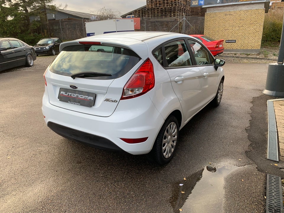Ford Fiesta 1,0 65 Titanium 5d