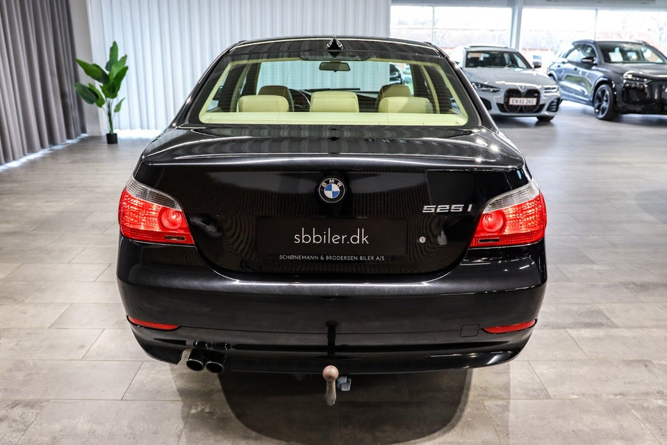 BMW 525i 2,5  4d