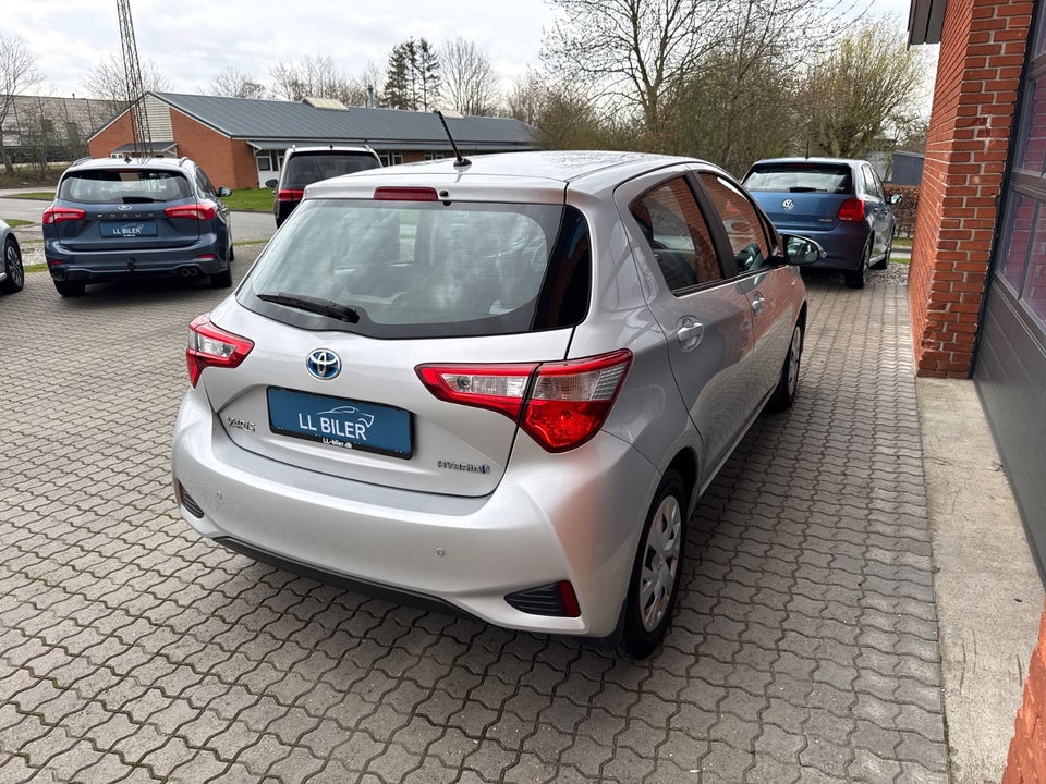Toyota Yaris 1,5 Hybrid H2 Limited e-CVT 5d
