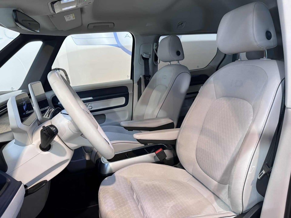 VW ID.Buzz 77 Pro SWB 5d