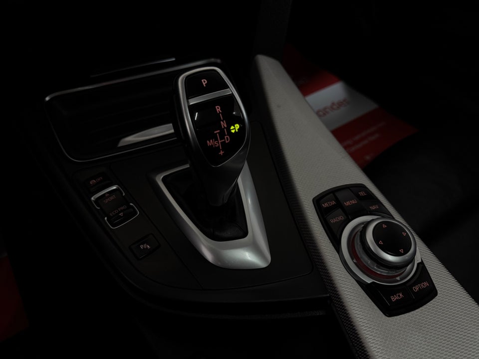 BMW 330d 3,0 Touring M-Sport aut. 5d