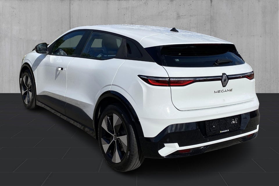 Renault Megane E-Tech 40 Equilibre 5d