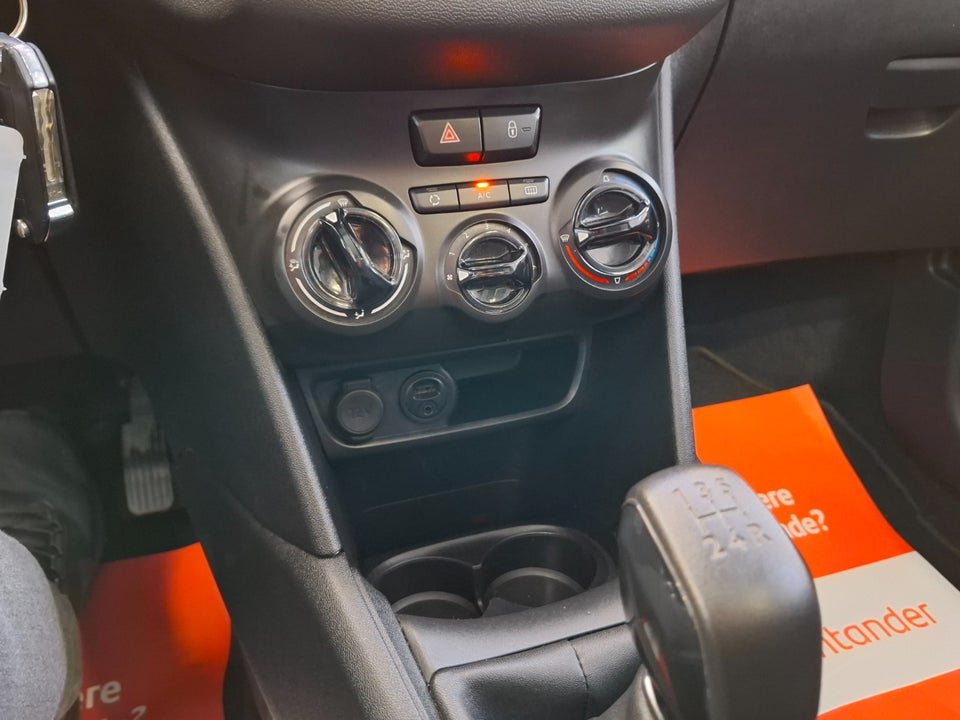 Peugeot 208 1,6 BlueHDi 100 Chili Sky 5d