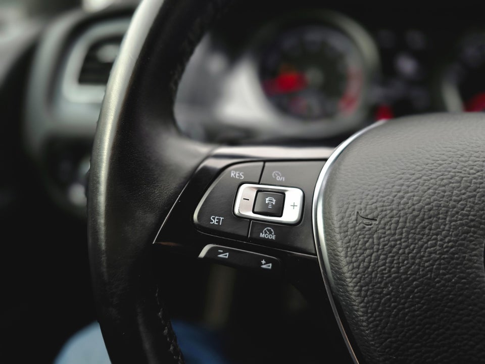 VW Golf VII 1,5 TSi 130 Comfortline DSG 5d