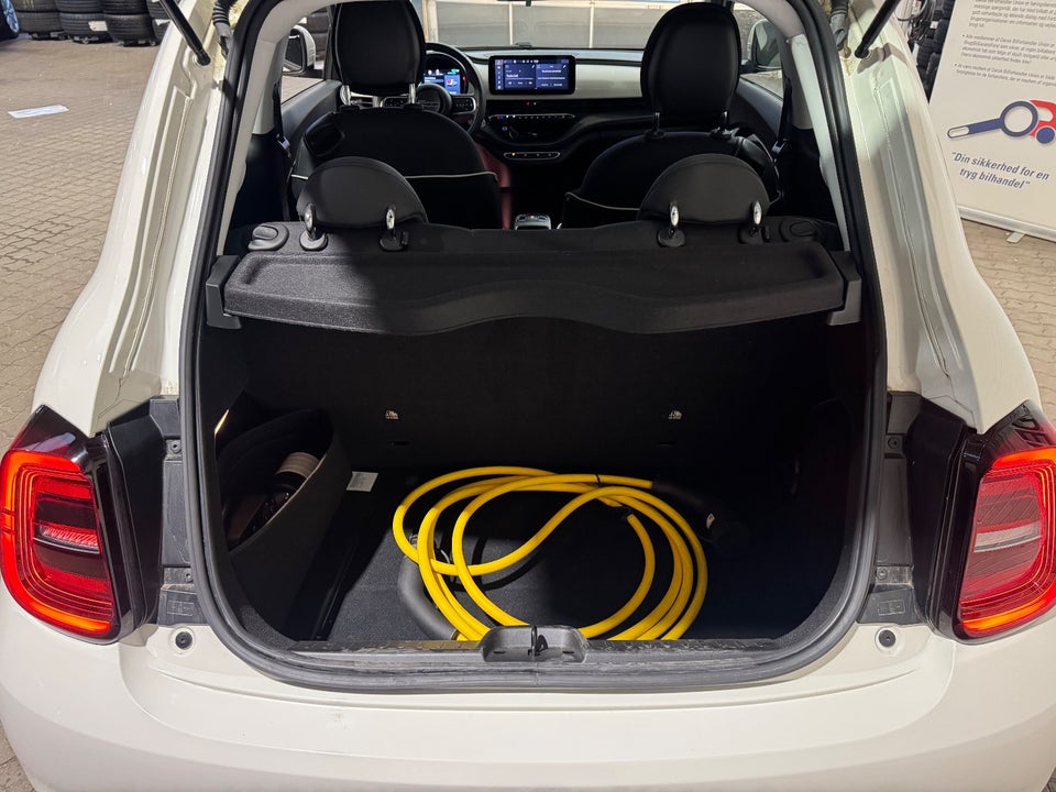 Fiat 500e 42 Icon 3d