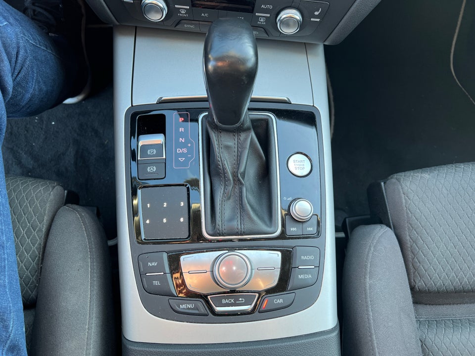 Audi A6 3,0 TDi 218 S-line S-tr. 4d