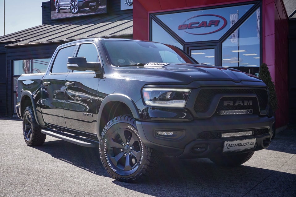 Dodge RAM 1500 5,7 V8 Hemi Rebel aut. 4d