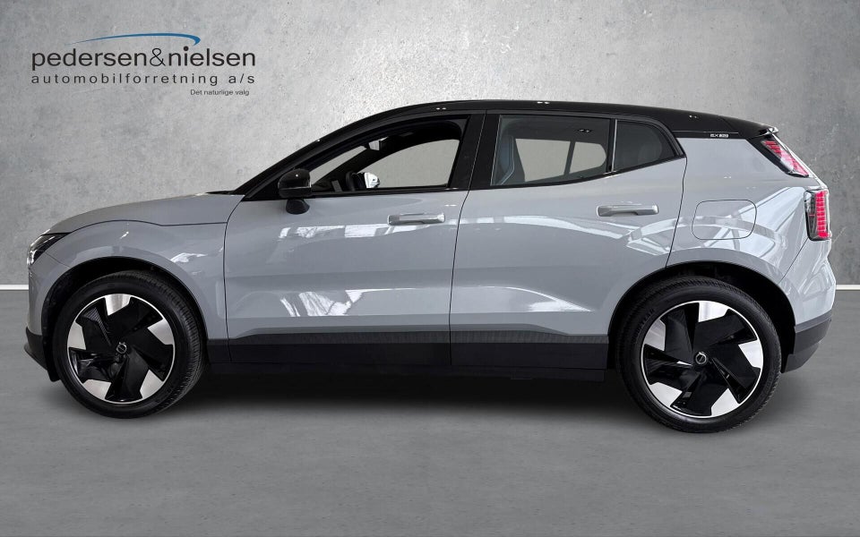 Volvo EX30 Extended Range Plus 5d