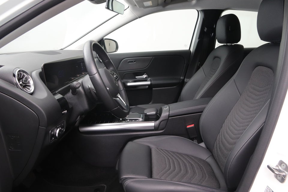 Mercedes EQA250 Progressive 5d