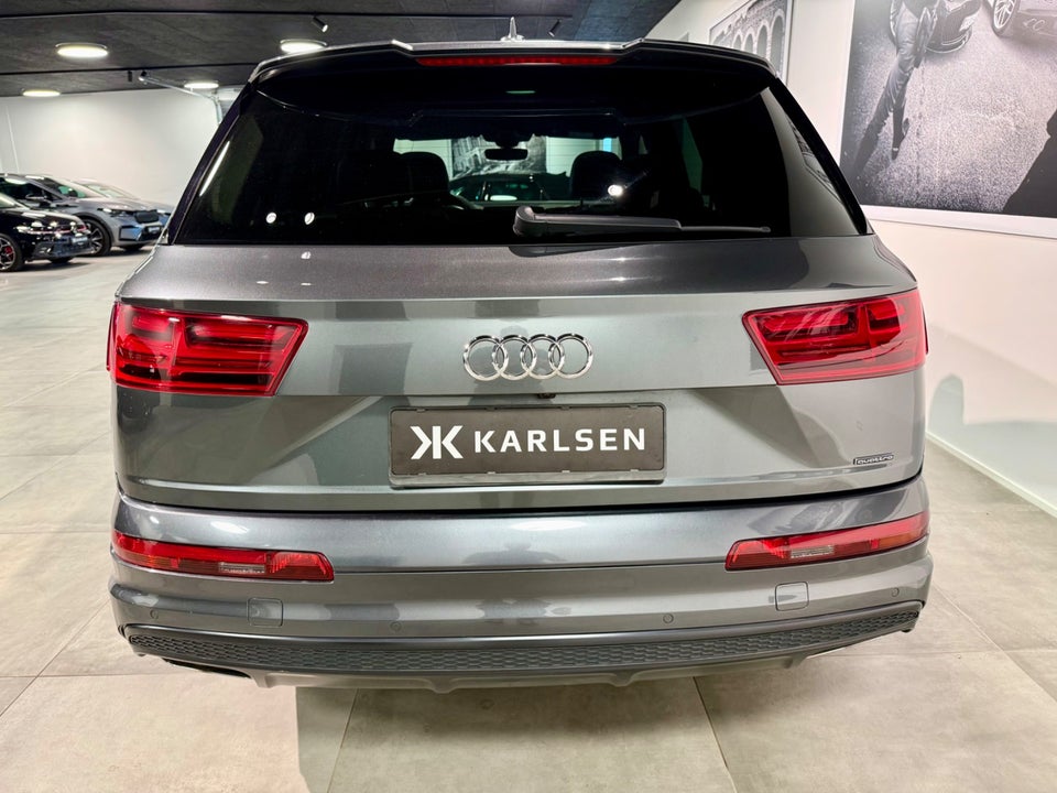 Audi Q7 3,0 TDi 272 S-line quattro Tiptr. 5d
