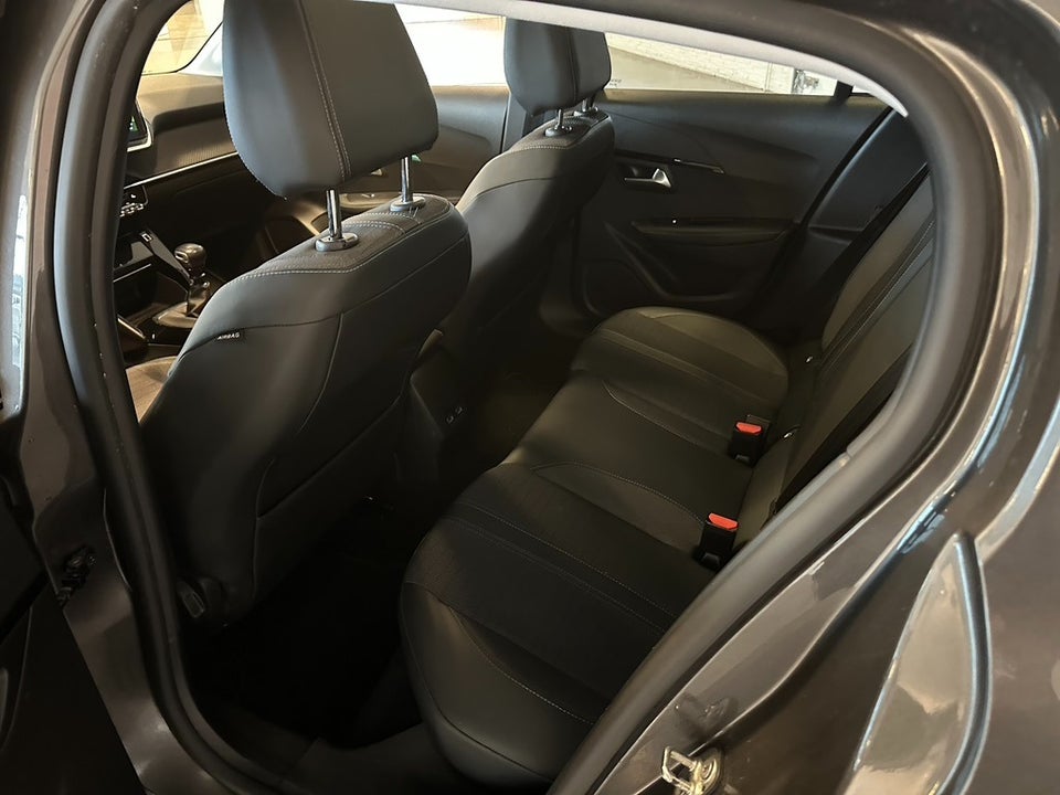 Peugeot 208 1,5 BlueHDi 100 Allure Sky 5d