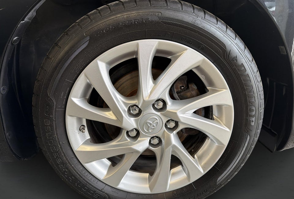 Toyota Auris 1,8 Hybrid H2 Comfort Touring Sports CVT 5d